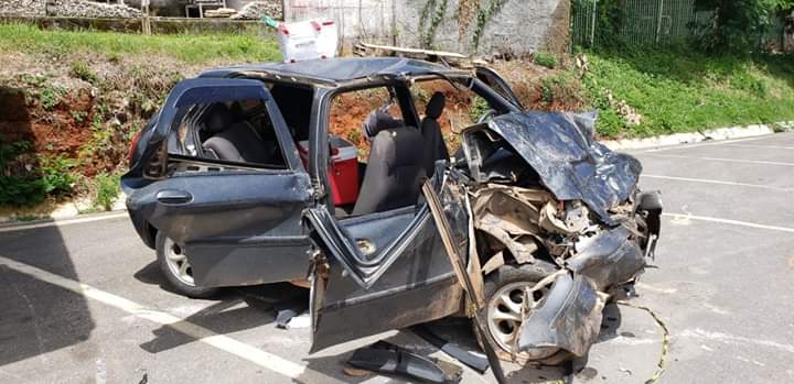 SÃO JOSÉ DO DIVINO. IMAGENS MOSTRAM COMO FICARAM OS DOIS VEÍCULOS APÓS O TRÁGICO ACIDENTE
