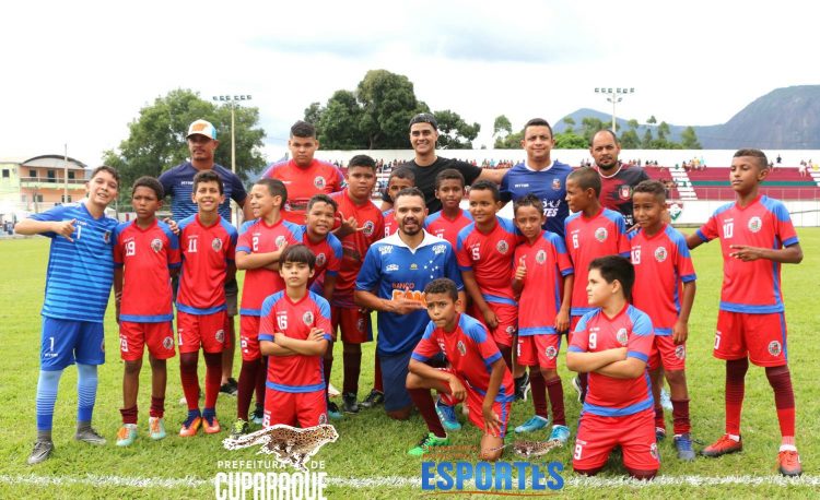 CUPARAQUE: Realiza jogo entre Máster, amigos do Ceará x seleção de Cuparaque e Aldeia,