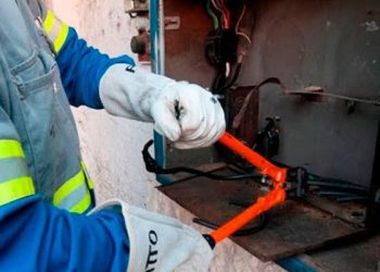 GV: FUNCIONÁRIO É ATINGIDO POR ÁGUA QUENTE APÓS MORADOR NÃO ACEITAR CORTE DE ENERGIA