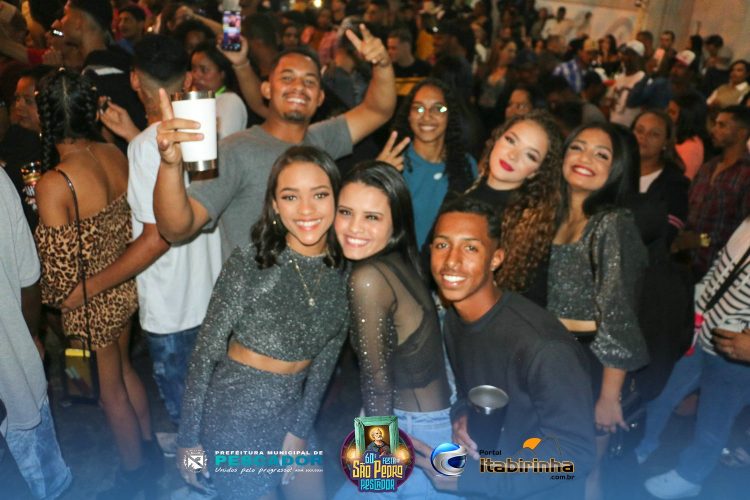 PESCADOR: 60ª Edição da Festa de São Pedro Pescador , realizada no município ,