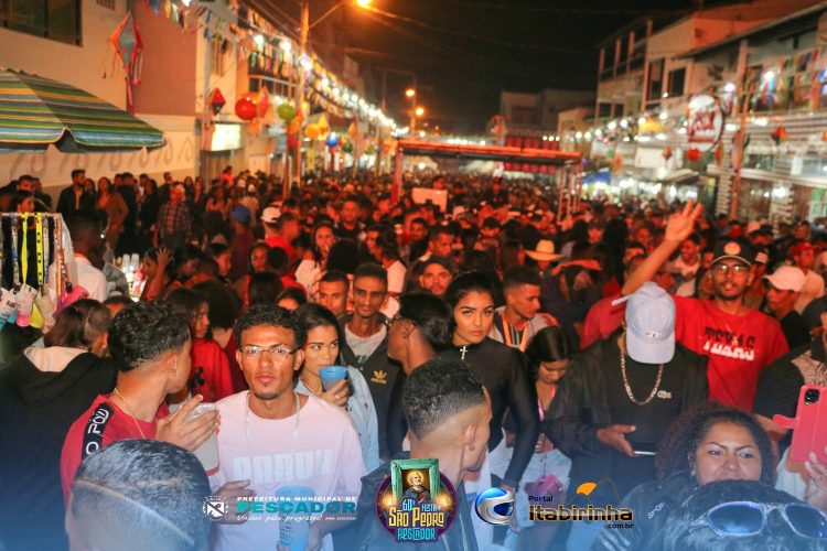 PESCADOR: 60ª Edição da Festa de São Pedro Pescador , realizada no município ,