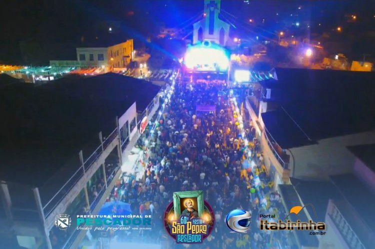 PESCADOR: 60ª Edição da Festa de São Pedro Pescador , realizada no município ,
