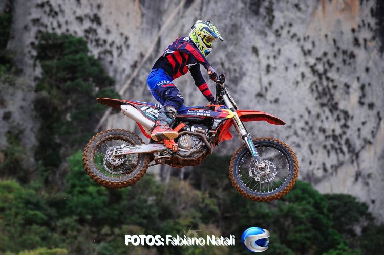 ITABIRINHA: Piloto capixaba quue sofreu acidente em competição de motocross em Itabirinha era filho único