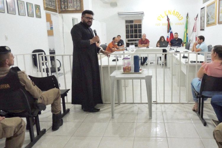 SÃO GERALDO DO BAIXIO: Reunião realizada no dia 06/03/2023 na câmara de vereadores com lideres religiosos