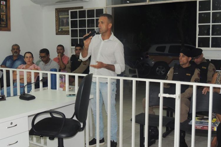 SÃO GERALDO DO BAIXIO: Reunião realizada no dia 06/03/2023 na câmara de vereadores com lideres religiosos