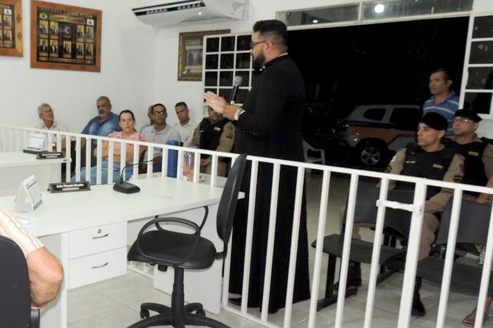 SÃO GERALDO DO BAIXIO: Reunião realizada no dia 06/03/2023 na câmara de vereadores com lideres religiosos