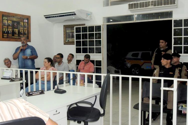 SÃO GERALDO DO BAIXIO: Reunião realizada no dia 06/03/2023 na câmara de vereadores com lideres religiosos