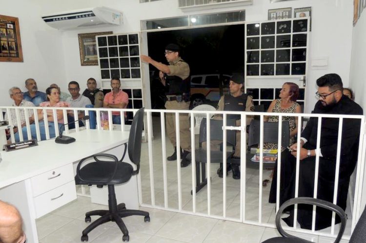 SÃO GERALDO DO BAIXIO: Reunião realizada no dia 06/03/2023 na câmara de vereadores com lideres religiosos