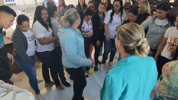 DIVINO DAS LARANJEIRAS: Realizou o Curso do Projeto Saúde em Rede.