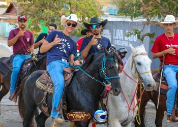 CUPARAQUE: Cavalgada 36º Encontro do Cuparaquense Ausente.